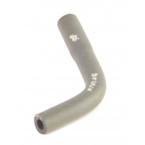 SLANGE (IN) MELLEM TANK OG BENZINPUMPE