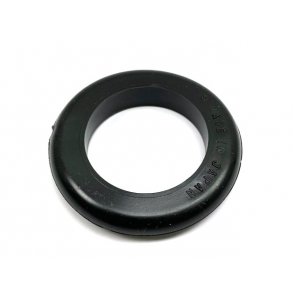 GUMMIGENNEMFRING TIL FORLYGTEHUS